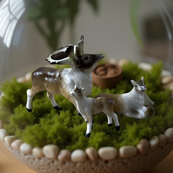 3 Vintage Miniature Bone China Deer Figurines Family Set Mini Small Shadowbox Te - Picture 3 of 9